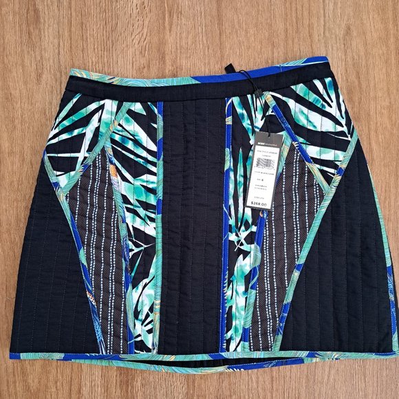 BCBGMAXAZRIA Andrick Black/Combo Waffle Fabric Unlined Skirt Size 6 NWT - Picture 3 of 8